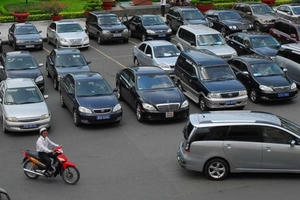 Hằng tháng phải báo cáo về khoán xe công