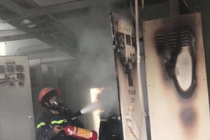 Kịp thời khống chế đám cháy tại nhà máy may ở Nghệ An