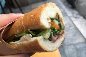 Báo Mỹ gợi ý 10 món nhất định phải thử khi tới Việt Nam Báo Mỹ gợi ý 10 món nhất định phải thử khi tới Việt Nam