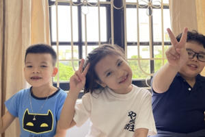 Nhịp sống "bình thường mới" những ngày cuối năm Nhịp sống "bình thường mới" những ngày cuối năm