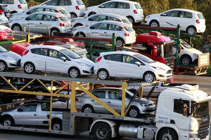 Kinh tế 24h: Ô tô giá rẻ tràn về Việt Nam, có doanh nghiệp cố khai giá thấp để trốn thuế
