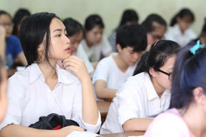 Hôm nay, hơn 75.000 học sinh Hà Nội bắt đầu thi tuyển vào lớp 10