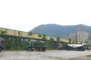 Phát hiện vụ tập kết tro bay sai quy định lấy từ Nhà máy Nhiệt điện Vũng Áng