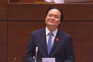 Bộ trưởng Phùng Xuân Nhạ cần lắng nghe để có điều chỉnh hợp lý