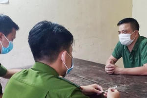 Nam Định: Nam thanh niên không đeo khẩu trang bị nhắc nhở còn đánh Trung uý Công an