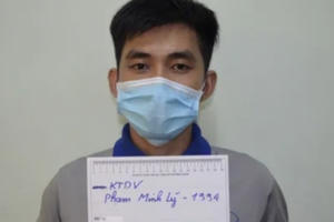 Được góp ý chuyện gia đình, người chồng cầm dao đoạt mạng người khác