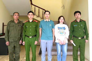 Hỗ trợ người dân trả lại gần 1 tỷ đồng do chuyển khoản nhầm Hỗ trợ người dân trả lại gần 1 tỷ đồng do chuyển khoản nhầm