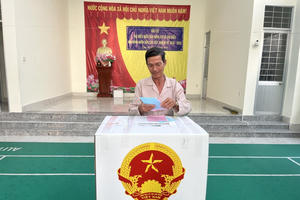 Đồng Tháp: Cử tri tham gia bầu cử đạt 99,67% tính đến 19 giờ ngày 15/3