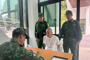 Đồn Biên phòng Cửa khẩu Lý Vạn phát hiện và bắt giữ 2 đối tượng truy nã