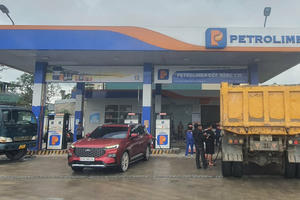 10 cách tiết kiệm xăng, dầu hiệu quả khi lái ô tô trong thời giá nhiên liệu tăng cao 10 cách tiết kiệm xăng, dầu hiệu quả khi lái ô tô trong thời giá nhiên liệu tăng cao