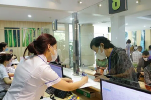 Đề xuất khám sức khỏe định kỳ miễn phí cho người cao tuổi, hộ nghèo tiến đến mở rộng cho toàn dân
