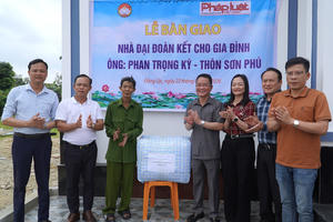 Báo Pháp luật Việt Nam trao “Mái ấm Tư pháp” cho hộ khó khăn tại Đồng Lộc