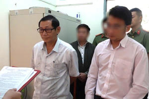 Điểm tin Pháp luật Plus 24/03: Khởi tố cựu giám đốc trung tâm giáo dục nghề nghiệp ở Đắk Lắk Điểm tin Pháp luật Plus 24/03: Khởi tố cựu giám đốc trung tâm giáo dục nghề nghiệp ở Đắk Lắk