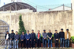 Điểm tin Pháp Luật ngày 28/03: Triệt phá sới bạc trong trại lợn, khởi tố 17 đối tượng tại Hà Tĩnh
