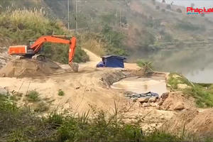 Lai Châu: Nhức nhối tình trạng khai thác cát tại lòng hồ thủy điện Nậm Na 2