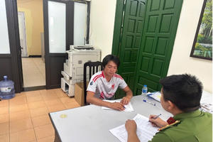 Đối tượng bị truy nã tội “Giết người” ra đầu thú sau 14 năm lẩn trốn