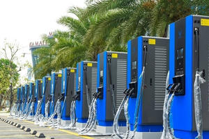 Các Bộ, ngành, địa phương đẩy phát triển hạ tầng trạm sạc xe điện tại các khu chung cư.