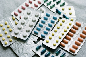 Thu hồi lô thuốc Aceclofenac STELLA 100mg toàn quốc do không đạt chuẩn chất lượng