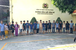 Dùng nhiều mánh khoé để gian lận trọng tải xe, nhóm tài xế chiếm đoạt 500 tấn hạt điều