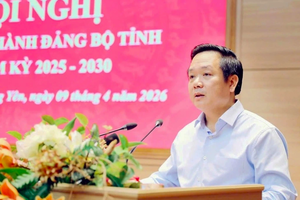 Ông Phạm Quang Ngọc được bầu giữ chức Bí thư Tỉnh ủy Hưng Yên
Ông Phạm Quang Ngọc được bầu giữ chức Bí thư Tỉnh ủy Hưng Yên