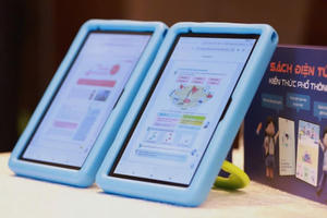 Bản tin tổng hợp 09/04: Sách giáo khoa điện tử - Tiện ích phải đi cùng trách nhiệm và giới hạn rõ ràng
