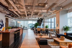 Giá thuê văn phòng hạng A tại TP.HCM và Hà Nội duy trì mức cao, lọt top đắt đỏ khu vực