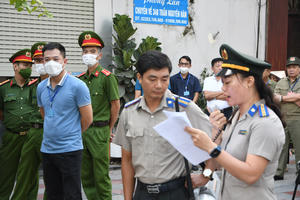 Khắc họa chân dung cán bộ Thi hành án dân sự bởi chính “người trong cuộc” Khắc họa chân dung cán bộ Thi hành án dân sự bởi chính “người trong cuộc”