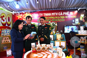 Công ty Cà phê 15 kỷ niệm 30 năm Ngày truyền thống và đón nhận Huân chương Bảo vệ Tổ quốc hạng Ba