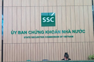 Ủy ban Chứng khoán Nhà nước vừa ra thông báo khuyến cáo nhà đầu tư, tổ chức, cá nhân tham gia đầu tư trên thị trường chứng khoán.
