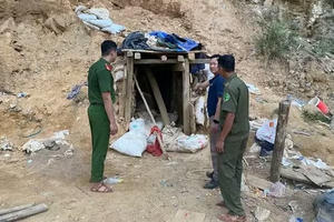 Điểm tin Pháp Luật ngày 18/04: Công an Đà Nẵng xử lý nhóm đối tượng tổ chức khai thác khoáng sản trái phép
