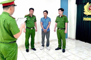 Đồng Nai: Khởi tố, bắt tạm giam đối tượng thu gom, đổ trái phép hơn 500 tấn chất thải gây ô nhiễm môi trường