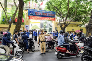 Hà Nội siết quản lý giao thông, dừng thi công để phục vụ kỳ thi tốt nghiệp THPT 2026