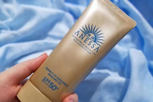 Kem chống nắng Anessa, Skin Aqua cùng loạt mỹ phẩm ‘quen mặt’ bị thu hồi, tiêu hủy 