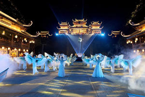 Lễ hội Đàn Kính Thiên tại khu du lịch Thung Ui - Ninh Bình