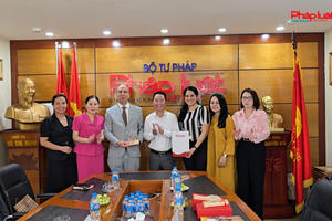 Đại sứ Cuba tại Việt Nam cùng Đoàn công tác tới thăm và làm việc với báo Pháp luật Việt Nam