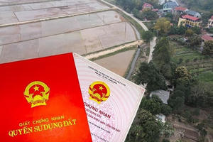 Người dân Hà Nội cần lưu ý gì khi xin chuyển đất vườn, ao sang đất ở?