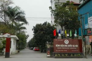 Hà Nội đề xuất xây dựng Bệnh viện Ung bướu cơ sở 2 với tổng mức đầu tư gần 4.800 tỷ đồng Hà Nội đề xuất xây dựng Bệnh viện Ung bướu cơ sở 2 với tổng mức đầu tư gần 4.800 tỷ đồng