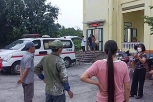 Bắt giữ đối tượng dùng dao chém bị thương 4 người Bắt giữ đối tượng dùng dao chém bị thương 4 người