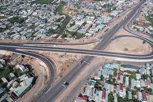 Cao tốc Biên Hòa - Vũng Tàu trước ngày nối mạch toàn tuyến
Cao tốc Biên Hòa - Vũng Tàu trước ngày nối mạch toàn tuyến