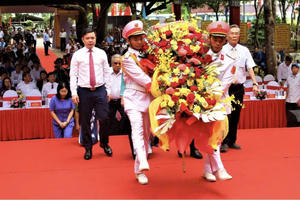 Đắk Lắk: Dâng hương kỷ niệm 136 năm Ngày sinh Chủ tịch Hồ Chí Minh