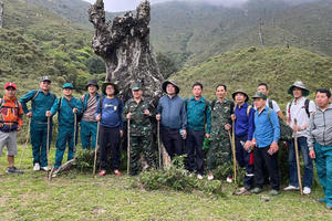 Nhiều địa phương “siết” hoạt động leo núi tự phát
