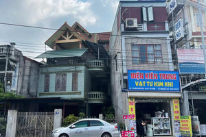 Khốn đốn vì tin tưởng cho mượn sổ đỏ để thế chấp ngân hàng Khốn đốn vì tin tưởng cho mượn sổ đỏ để thế chấp ngân hàng