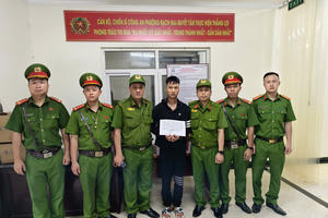 Kịp thời bắt giữ đối tượng cướp tiệm vàng trên phố Vọng