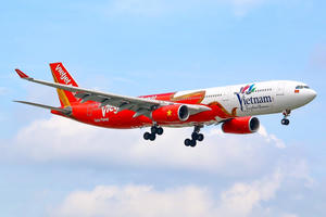 Vietjet (VJC) chốt quyền phát hành hơn 177 triệu cổ phiếu trả cổ tức, lợi nhuận quý I bứt phá