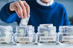 Nguyên tắc quản trị tài sản và sự nghiệp của giới siêu giàu tự thân: Tư duy đi ngược số đông