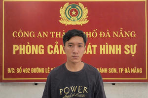 Đà Nẵng: Khởi tố, bắt giam đối tượng chuyên đột nhập nhà thờ trộm tài sản
Đà Nẵng: Khởi tố, bắt giam đối tượng chuyên đột nhập nhà thờ trộm tài sản