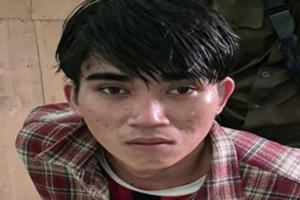Nam thanh niên giả vờ bắt chuyện rồi giật dây chuyền của học sinh lớp 4