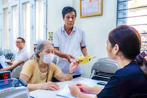 Từ 1/7, tăng trợ cấp cho cán bộ xã già yếu nghỉ việc, mức thấp nhất 3,8 triệu đồng/tháng