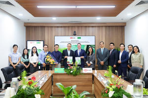 HSBC Việt Nam cung cấp tín dụng thương mại liên kết bền vững cho Bách Hóa Xanh