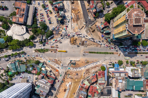 Từ ngày 7/6, cấm ô tô quay đầu tại nút giao La Thành - Nguyễn Chí Thanh
Từ ngày 7/6, cấm ô tô quay đầu tại nút giao La Thành - Nguyễn Chí Thanh
